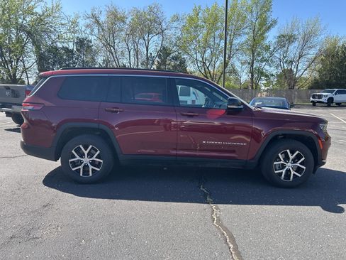 Used 2024 Jeep Grand Cherokee L Limited w/ Trailer Tow Package AWD/4WD image 22