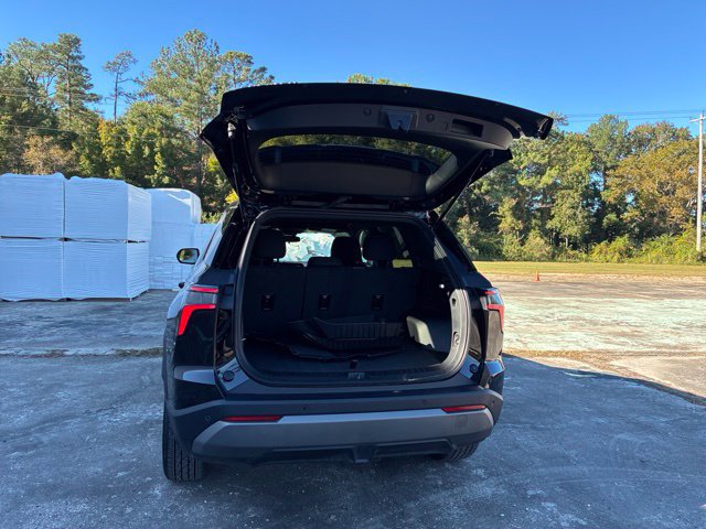 Used 2026 Chevrolet Equinox LT FWD image 18