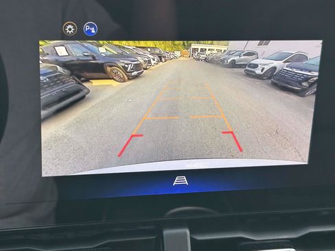 Used 2026 Chevrolet Equinox LT w/ Convenience Package II FWD image 21