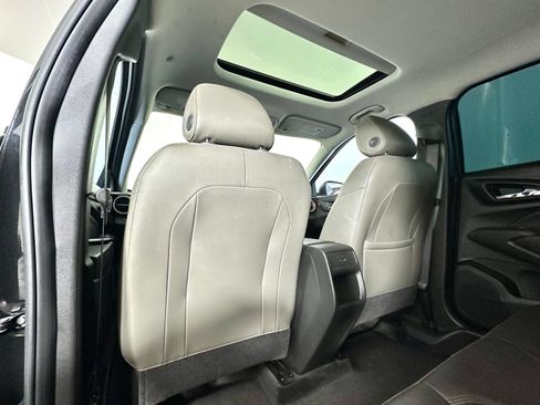 Used 2025 Chevrolet Trax ACTIV w/ Sunroof Package FWD image 16