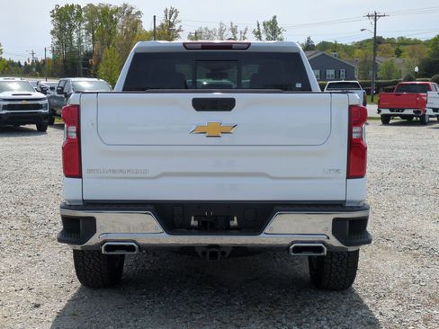 New 2026 Chevrolet Silverado 1500 LTZ w/ LTZ Premium Package AWD/4WD image 8