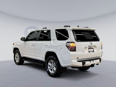 Used 2024 Toyota 4Runner SR5 AWD/4WD image 8