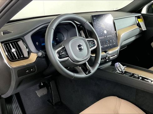 New 2026 Volvo XC60 T8 Plus AWD/4WD image 4