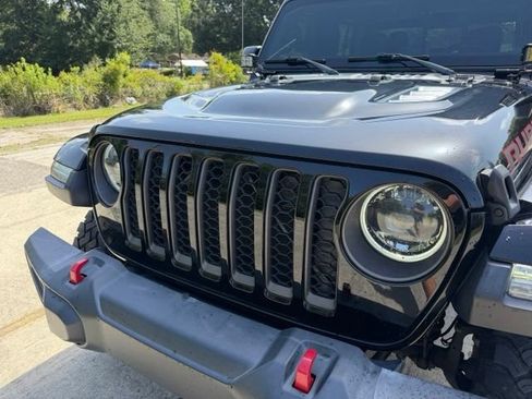 Used 2023 Jeep Gladiator Rubicon w/ Dual Top Group AWD/4WD image 3