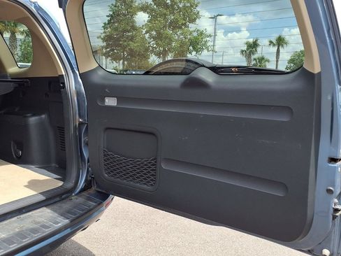Used 2012 Toyota RAV4 FWD w/ Upgrade Value Pkg image 18