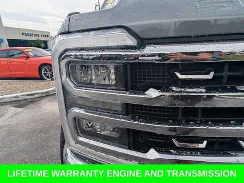 Used 2024 Ford F250 Lariat AWD/4WD image 11