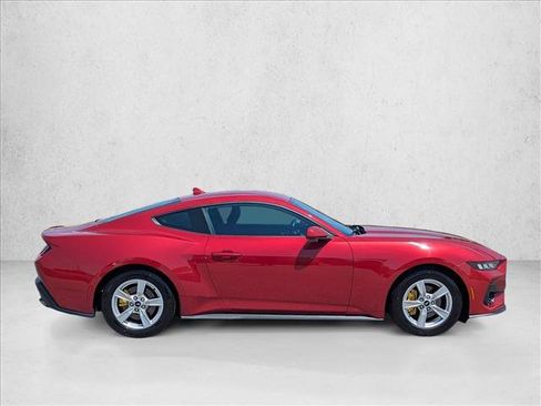 Used 2024 Ford Mustang Coupe RWD image 4