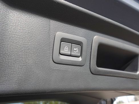 Certified 2025 MAZDA CX-50 2.5 Hybrid w/ Preferred Pkg image 23