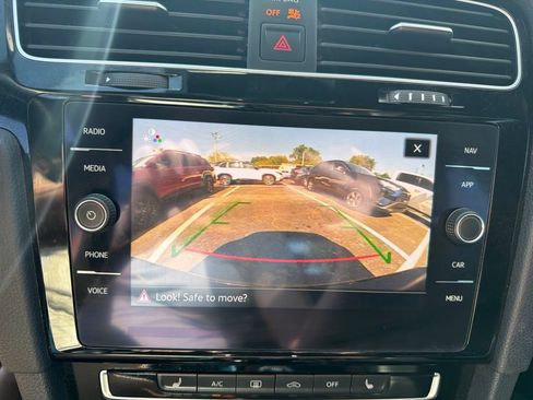 Used 2021 Volkswagen GTI SE FWD image 19