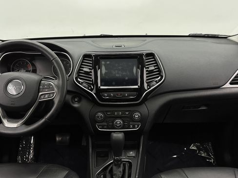 Used 2019 Jeep Cherokee Limited w/ Technology Group FWD image 31