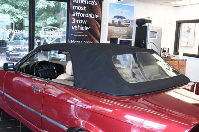 Used 1996 BMW 318i Convertible RWD image 30