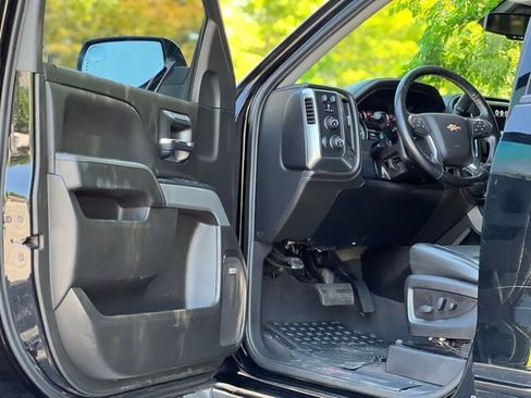 Used 2018 Chevrolet Silverado 1500 LTZ Z71 w/ LTZ Plus Package AWD/4WD image 9