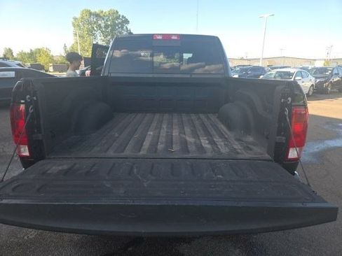 Used 2022 RAM 1500 Classic SLT w/ Electronics Group AWD/4WD image 45