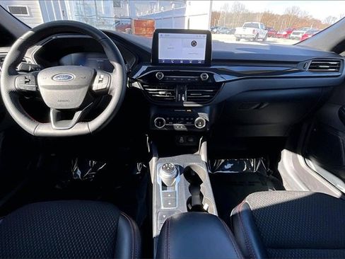 Used 2025 Ford Escape ST-Line image 15
