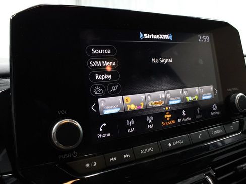 Used 2025 Nissan Pathfinder Rock Creek AWD/4WD image 2