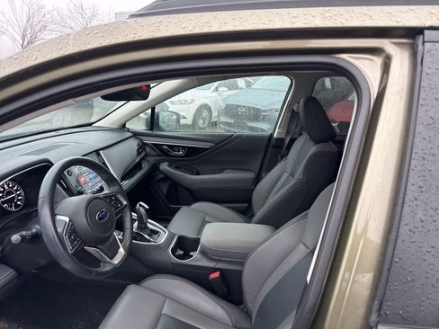 Used 2023 Subaru Outback Onyx Edition w/ Popular Package #2 image 9