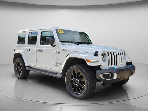 Used 2023 Jeep Wrangler Unlimited Sahara w/ Safety Group AWD/4WD image 9