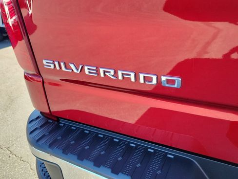 Used 2022 Chevrolet Silverado 1500 LT RWD image 22