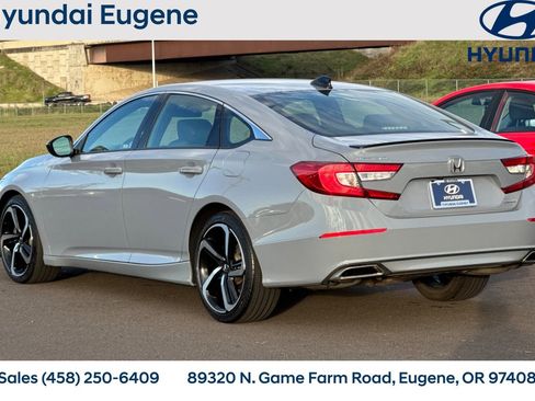 Used 2022 Honda Accord Sport image 6