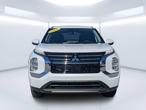 New 2026 Mitsubishi Outlander ES image 8