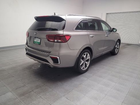 Used 2019 Kia Sorento SX image 9