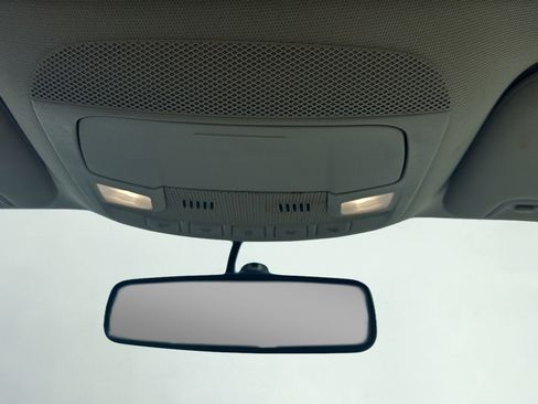 Used 2018 Ford Fusion Titanium FWD image 22