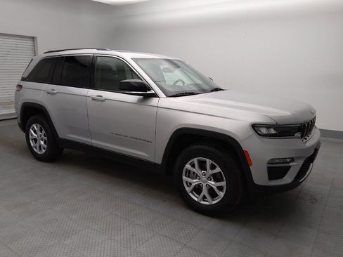 Used 2022 Jeep Grand Cherokee Limited RWD image 11
