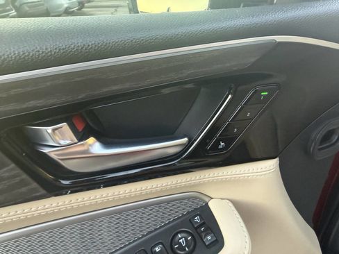 Used 2023 Acura MDX SH-AWD w/ Advance Package image 16
