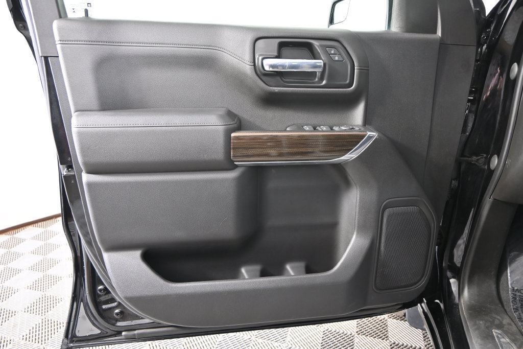 Used 2021 Chevrolet Silverado 1500 LT AWD/4WD image 18