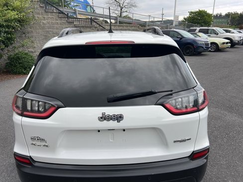 Used 2022 Jeep Cherokee Latitude Lux image 9