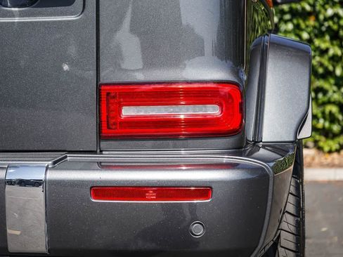 Used 2021 Mercedes-Benz G 550 image 6