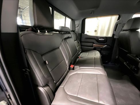 Used 2020 Chevrolet Silverado 1500 LT Trail Boss w/ Midnight Edition image 16