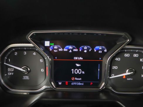Used 2021 GMC Yukon SLT w/ SLT Premium Package RWD image 16