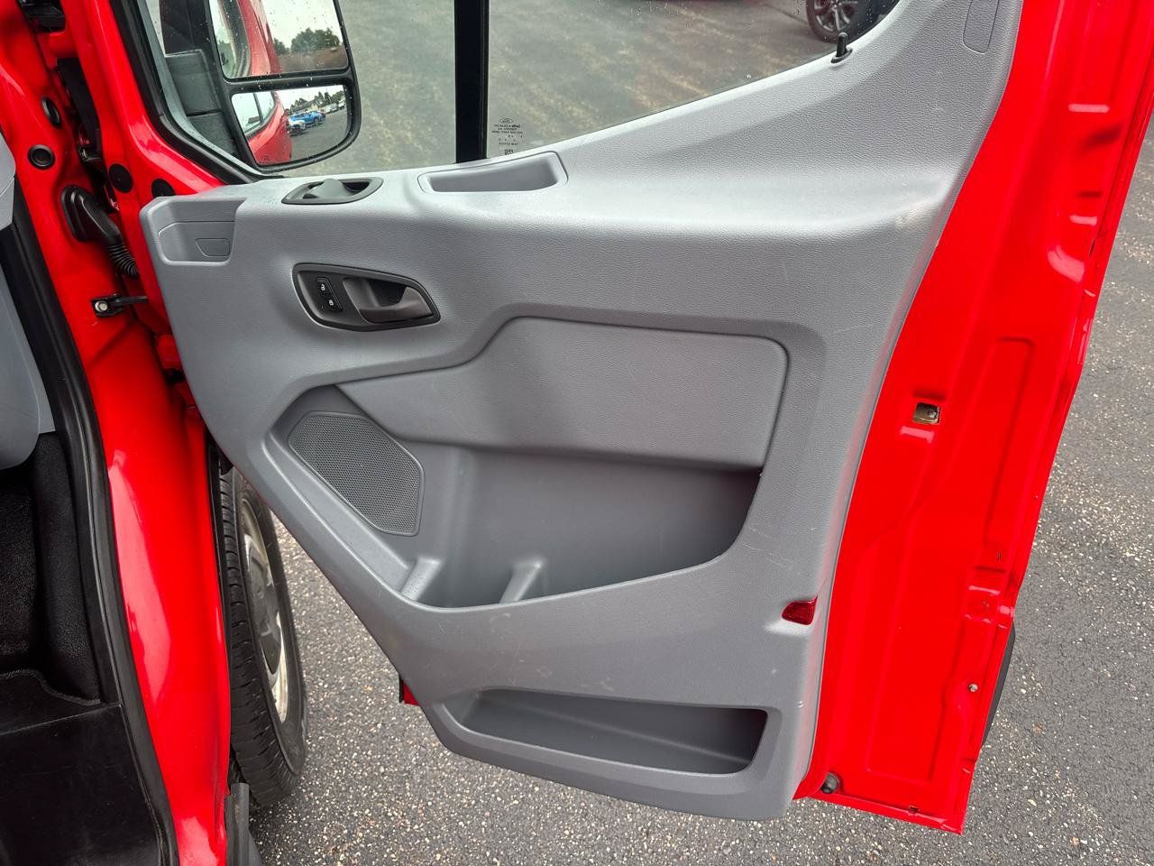 Used 2018 Ford Transit 350 XL RWD image 30
