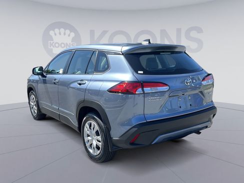 Used 2023 Toyota Corolla Cross L AWD/4WD image 4