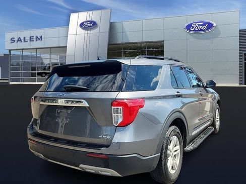 Certified 2023 Ford Explorer XLT w/ Equipment Group 202A AWD/4WD image 3