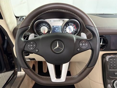 Used 2013 Mercedes-Benz SLS AMG GT Roadster image 11