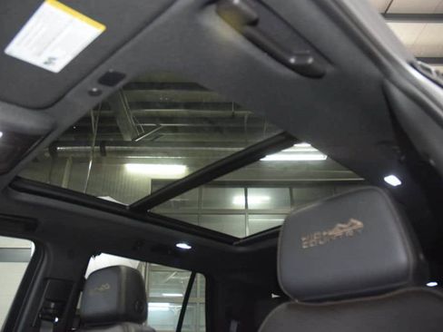 Used 2024 Chevrolet Tahoe High Country AWD/4WD image 50
