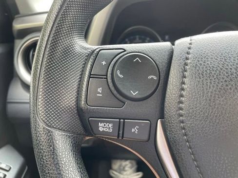 Used 2018 Toyota RAV4 LE w/ All Weather Liner Package AWD/4WD image 9