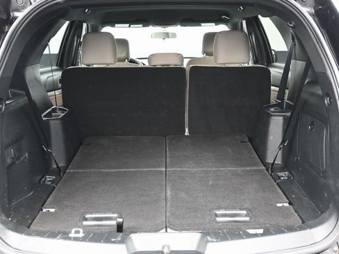 Used 2018 Ford Explorer 4WD w/ Class II Trailer Tow Package image 13