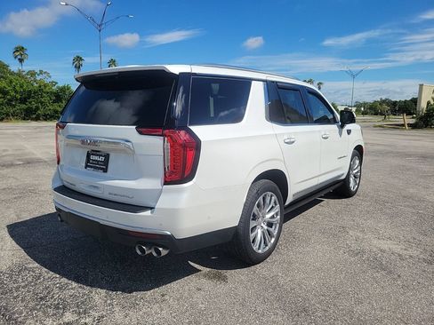 Used 2024 GMC Yukon Denali w/ Denali Reserve Package AWD/4WD image 6