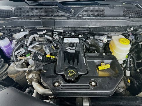 New 2025 RAM 2500 Laramie image 18