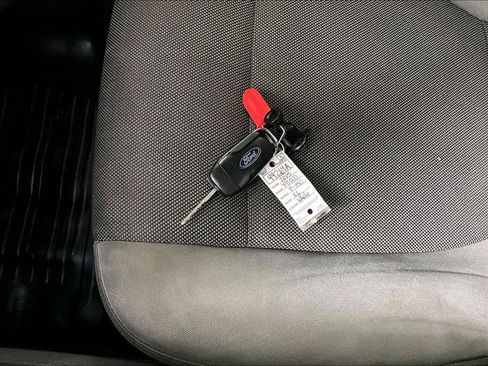 Used 2015 Ford F150 XL w/ Equipment Group 101A Mid image 10