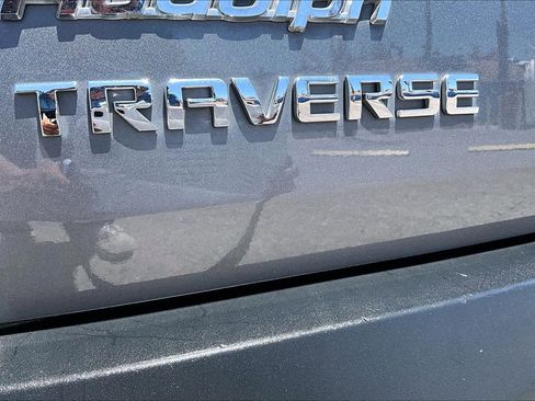Used 2020 Chevrolet Traverse LS w/ LPO, Floor Liner Package FWD image 29