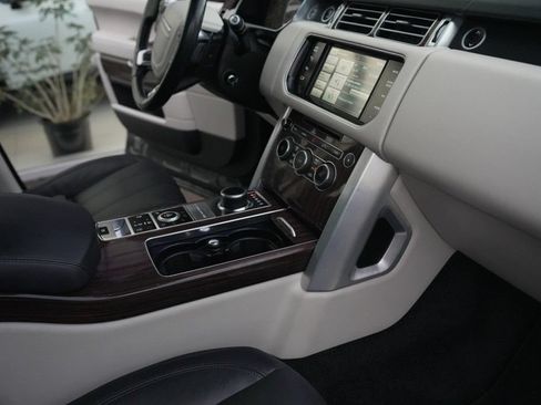 Used 2015 Land Rover Range Rover Supercharged AWD/4WD image 35