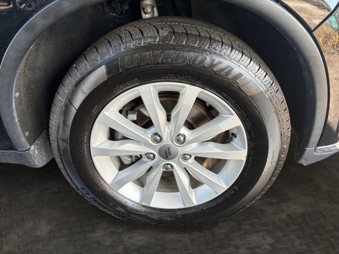 Used 2019 Dodge Durango SXT AWD/4WD image 35