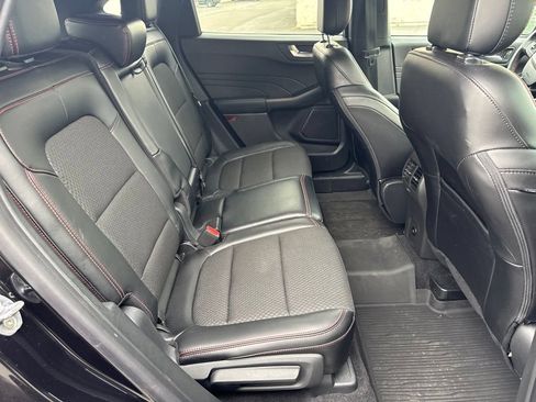 Used 2024 Ford Escape ST-Line w/ Tech Pack #1 AWD/4WD image 12