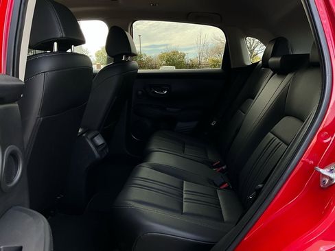 Used 2025 Honda HR-V EX-L image 12