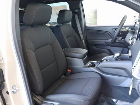 New 2026 GMC Canyon Elevation w/ Convenience Package image 18