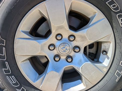 Used 2019 RAM 1500 Big Horn image 7